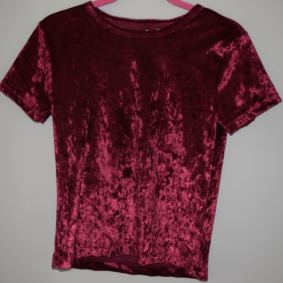 Deep Red Crushed Velvet Top, Size Small. NWT - Picture 9 of 9